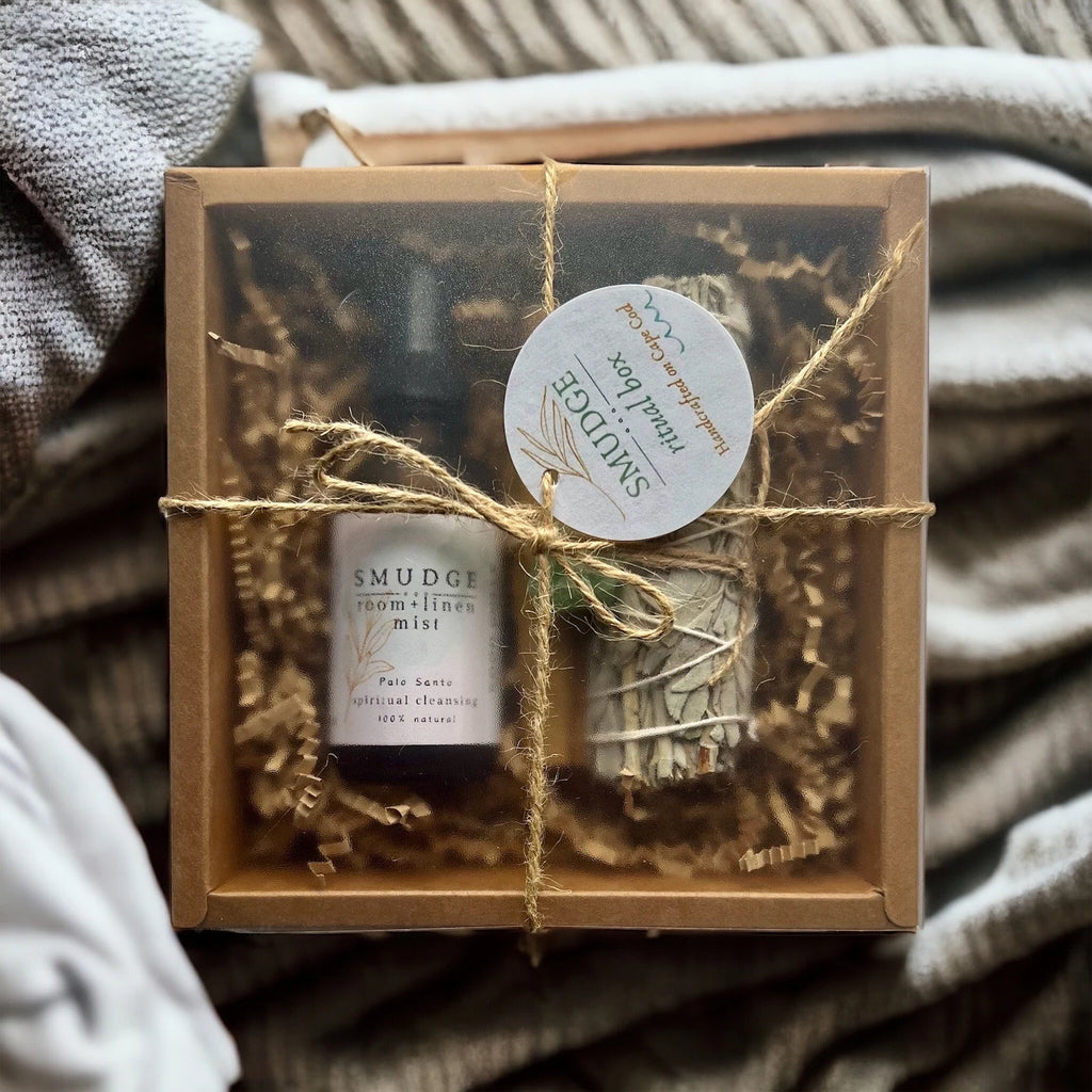 Kit De Limpieza Con Salvia: Manojo De Salvia Blanca, Palo Santo Y Cristal De Aventurina Verde